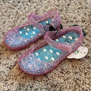 NWT Toddler girl’s pink sparkly jelly shoes size 8 ✨